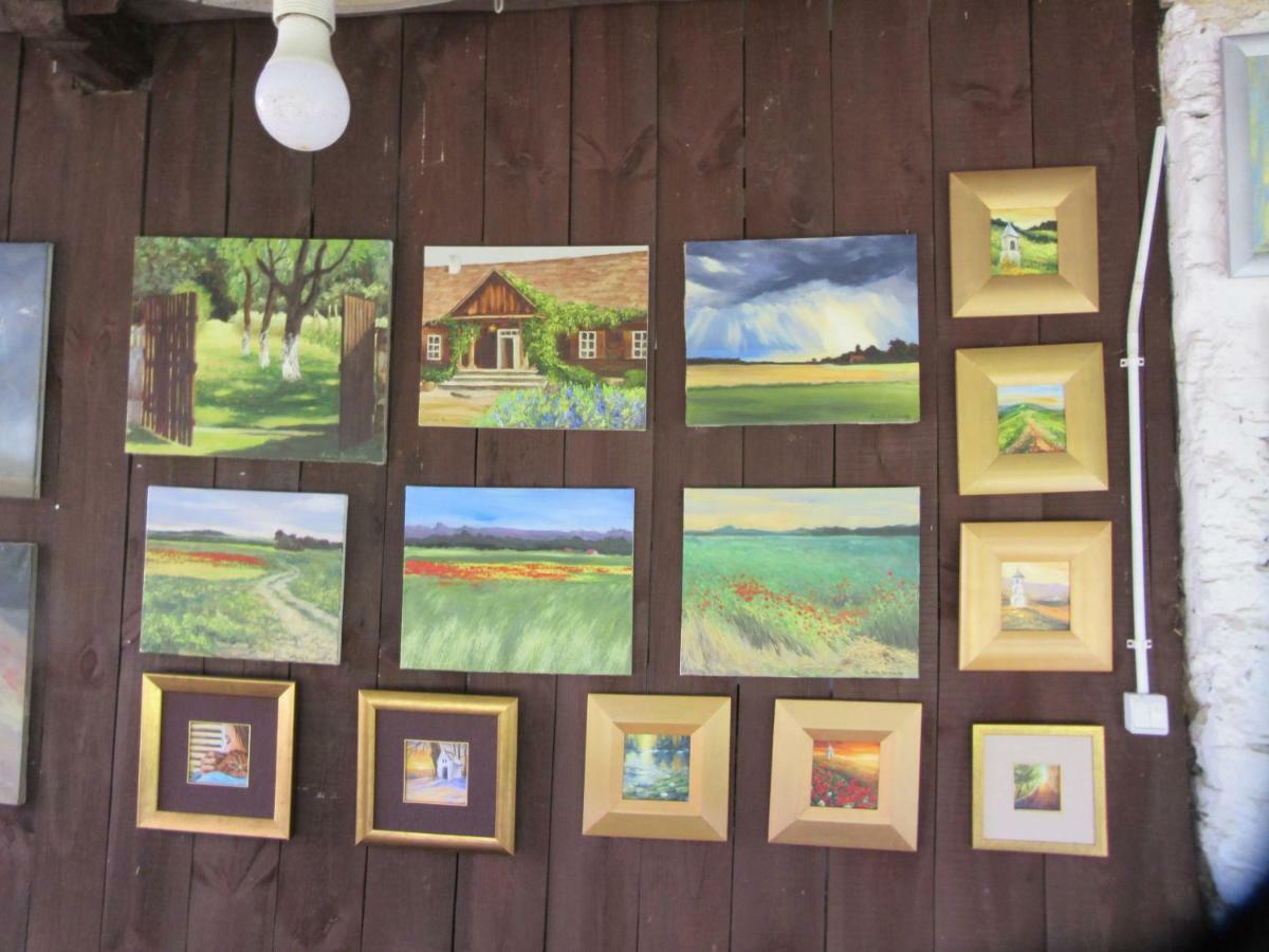 Gospodarstwo Agroturystyczno-Edukacyjne Gratka Celiny  Exteriör bild